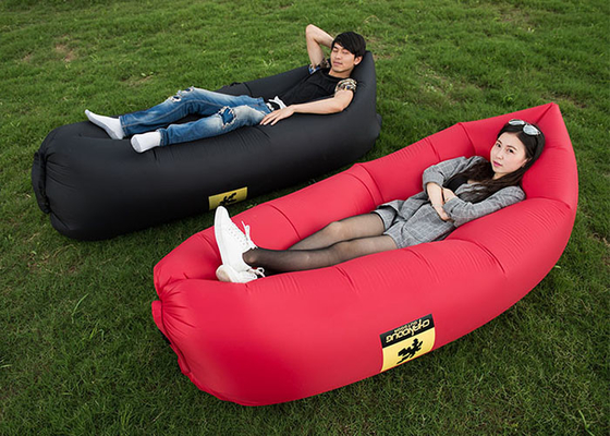 China Saco-cama inflável vermelho/do preto/rosa cor com material lateral do nylon do bolso distribuidor