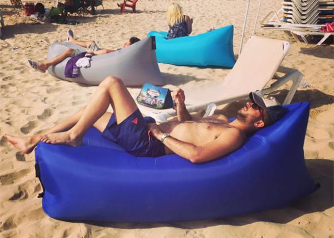 Sofá-cama preguiçoso inflável inflável da praia da única pessoa do saco-cama da sala de estar do poliéster