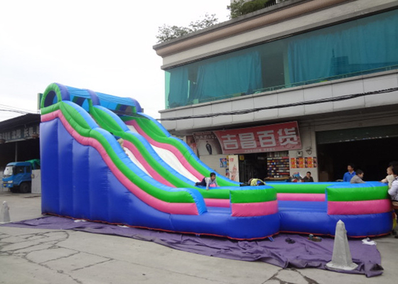 China 7 medidores de corrediça de água gigante alta inflável, grande corrediça de água com piscina fornecedor