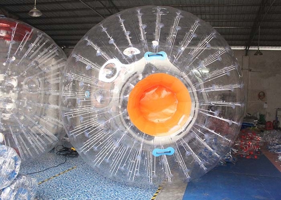 China Jogos infláveis 60kg dos esportes da durabilidade alta transparente para o autódromo da rampa de Zorb fornecedor