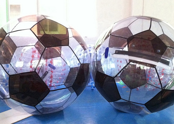 China Bola de passeio da água inflável colorida da forma do futebol para arrendamentos fornecedor